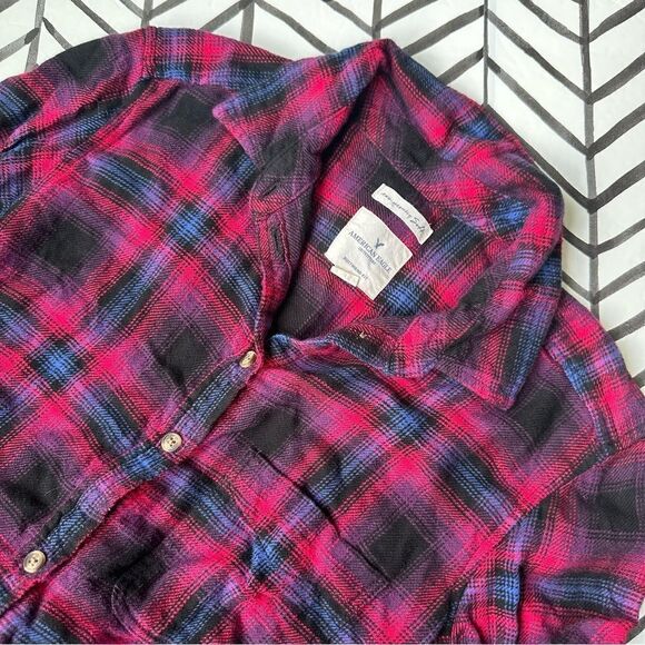 American Eagle Size S Ahhhmazingly Soft Boyfriend Fit Pink and Purple Flannel - Picture 1 of 4